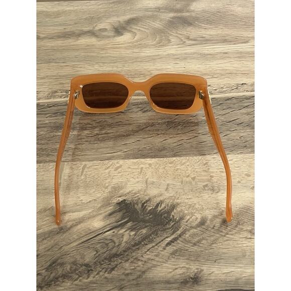 Loewe Lw400351 44E Anagram Square orange pastel Clear square Frame Sunglasses main image 8
